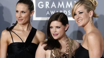 Emily Robison (l-r), Natalie Maines und Martie Maguire nennen sich nur noch "Chicks".