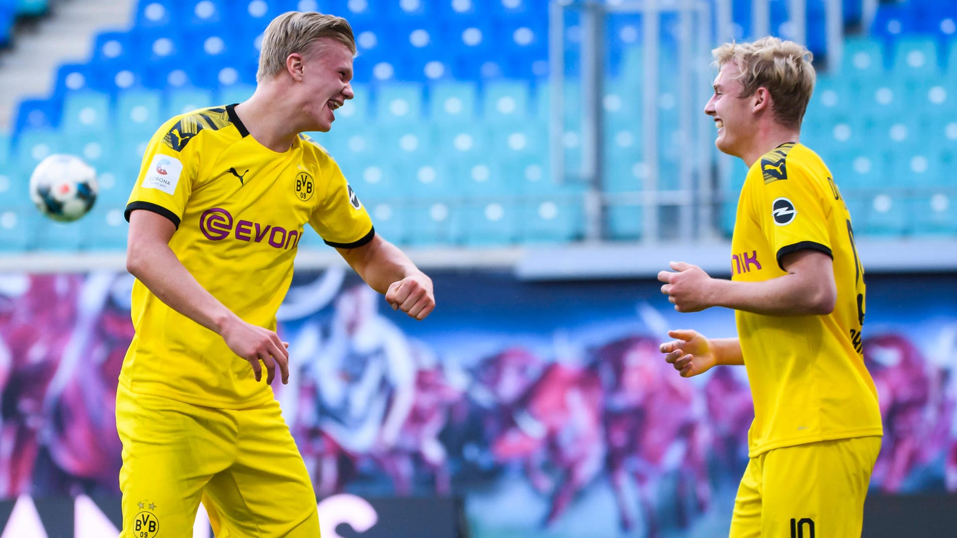 Platz 2: Borussia Dortmund – 18 Punkte. Der BVB zeigte immer wieder gute Leistungen, enttäuschte lediglich am letzten Spieltag gegen Hoffenheim. Für einen spannenden Titelkampf reichte es aber nicht mehr.