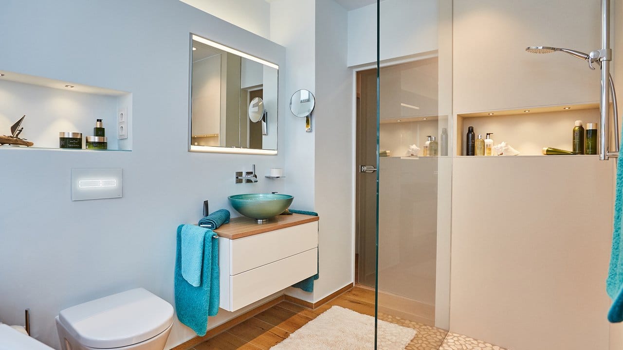 Pastellfarben sind hell und haben im Badezimmer oft eine wärmere Wirkung als die entsprechenden Volltonfarben.