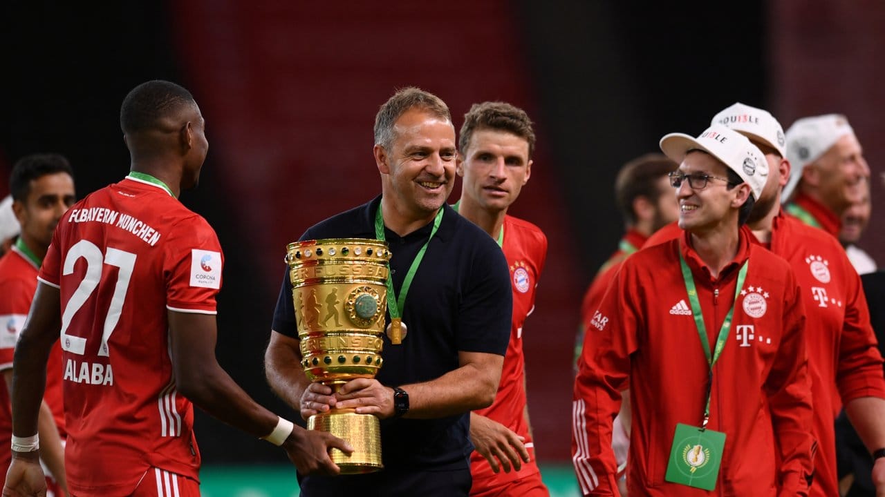 Belohnte seine Spieler mit einem Tag mehr Urlaub: Bayern-Coach Hansi Flick. Belohnte seine Spieler mit einem Tag mehr Urlaub: Bayern-Coach Hansi Flick.