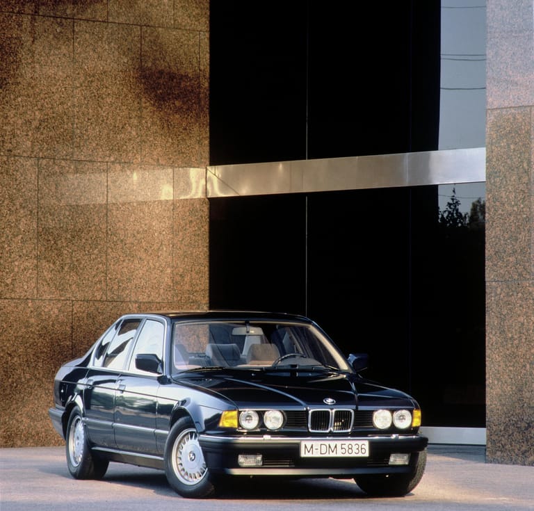 Die 7er Modelle der Baureihe E 32 ließen sich nicht nur mit Vier- und Sechszylindermotoren (Foto) bestücken, sondern auch mit dem ersten deutschen Zwölfzylinder der Nachkriegsgeschichte.