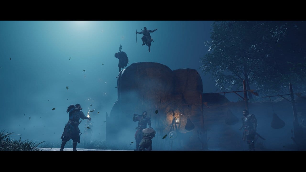 Frontal oder aus dem Hinterhalt angreifen? Das dürfen Spieler in "Ghost of Tsushima" weitestgehend selbst entscheiden. Frontal oder aus dem Hinterhalt angreifen? Das dürfen Spieler in "Ghost of Tsushima" weitestgehend selbst entscheiden.