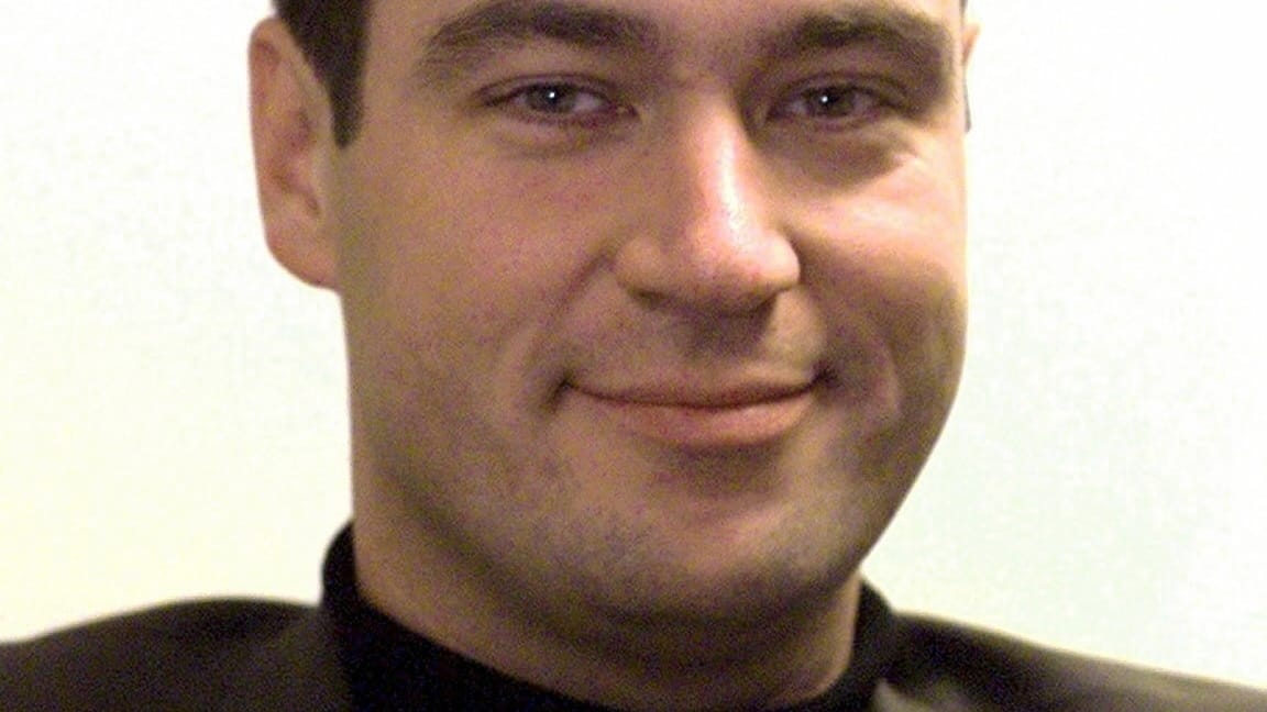 Markus Söder, 1967 in Nürnberg geboren, tritt schon mit 16 Jahren der Jungen Union und der CSU bei. Dieses undatierte Foto entsteht zwischen 2000 und 2003, die ersten Karriereschritte sind längst gemacht, Söder steigt schnell auf. Er ist inzwischen seit 1994 Landtagsabgeordneter, seit 1995 Landesvorsitzender der Jungen Union Bayern, seit 1997 Chef des CSU-Kreisverbands Nürnberg-West und seit 2000 Leiter der CSU-Medienkommision.