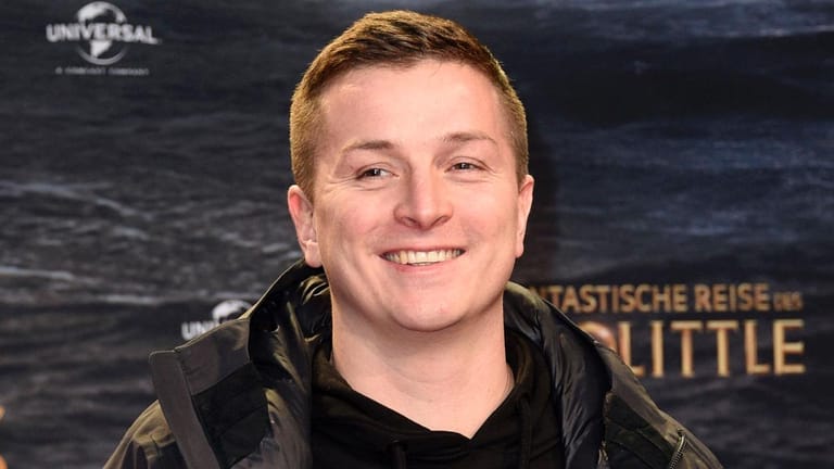 Zweite Staffel, 2014: YouTube-Star und Ex-"Wer wird Millionär?"-Kandidat Aaron Troschke