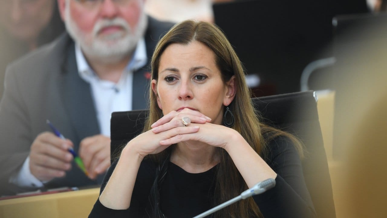 Janine Wissler, Fraktionsvorsitzende der Linken im hessischen Landtag, hat Drohungen erhalten.