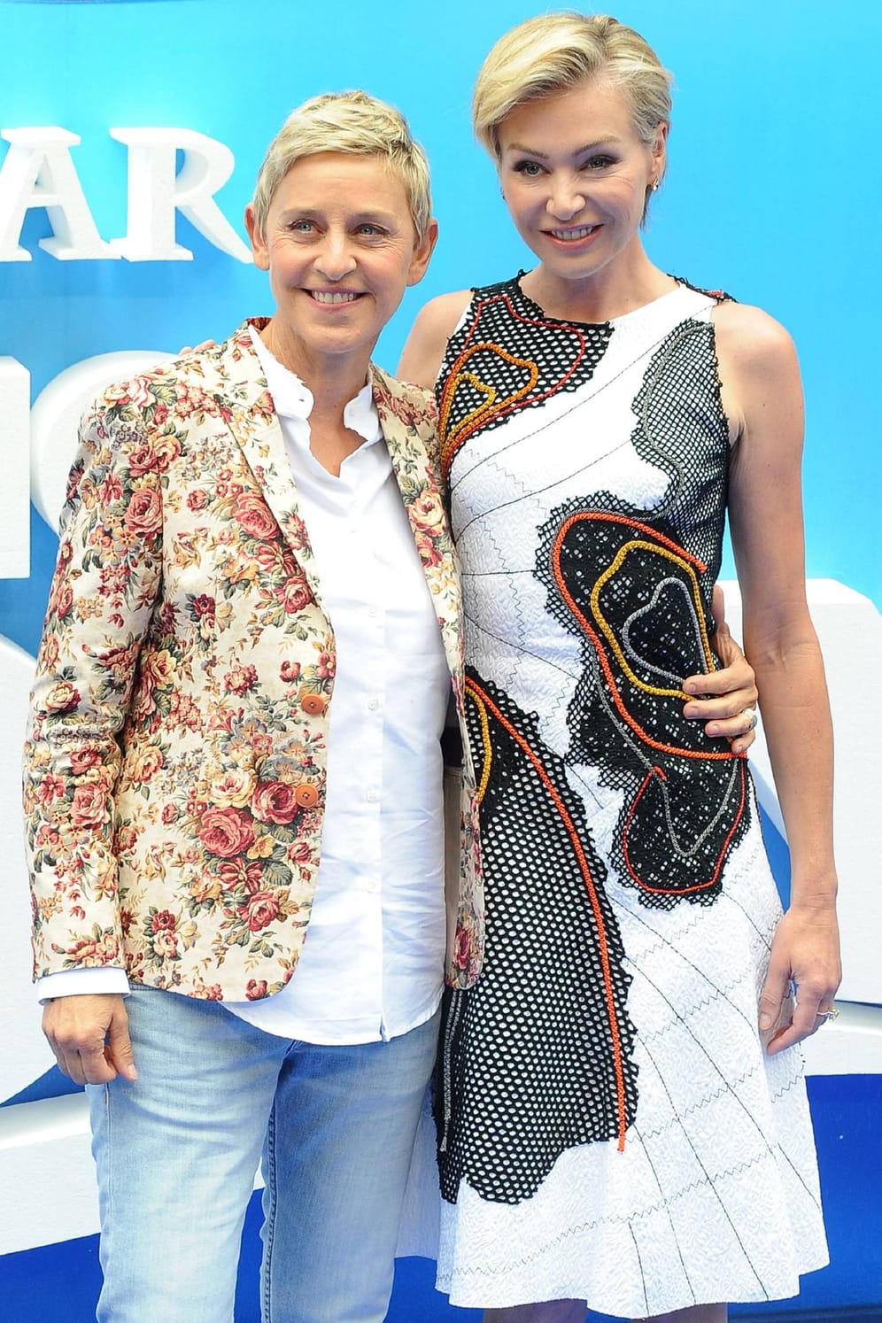 Ellen Degeneres und Portia De Rossi: Die Talkshow-Moderatorin und die Schauspielerin heirateten 2008.