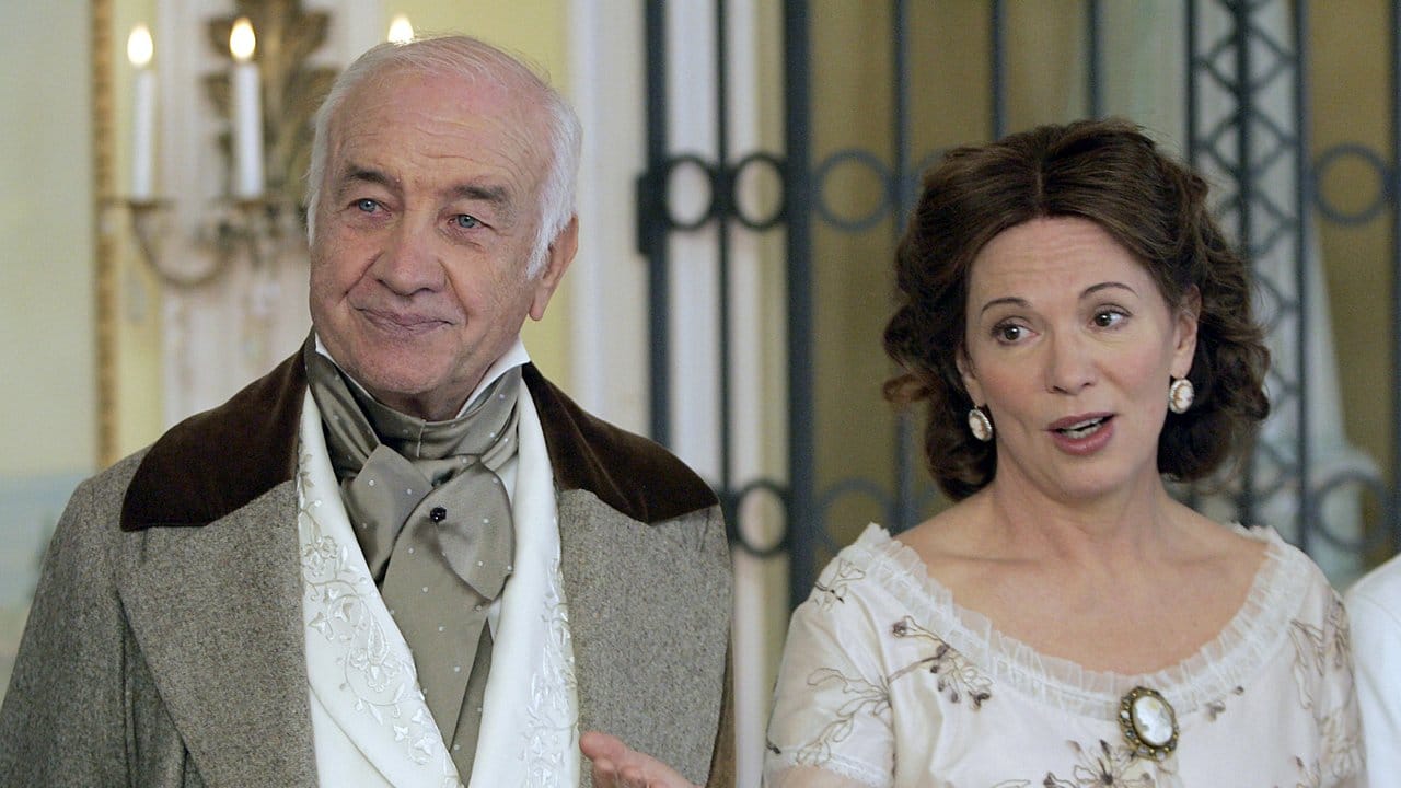 Iris Berben und Armin Mueller-Stahl bei Dreharbeiten zu dem Familiendrama "Die Buddenbrooks". Iris Berben und Armin Mueller-Stahl bei Dreharbeiten zu dem Familiendrama "Die Buddenbrooks".
