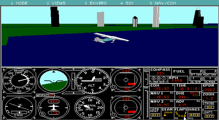 Eine große Neuerung des "Flight Simulator 4.0" von 1989 war, dass Nutzer eigene Flugzeuge entwerfen konnten. Peter Braun des Spielemagazins "ASM" urteilte in einem Test von 1990: "Alles in allem ist FLIGHT SIMULATOR 4" ein echtes Luxusprogramm, sozusagen der Rolls Royce unter den Flugsimulatoren."