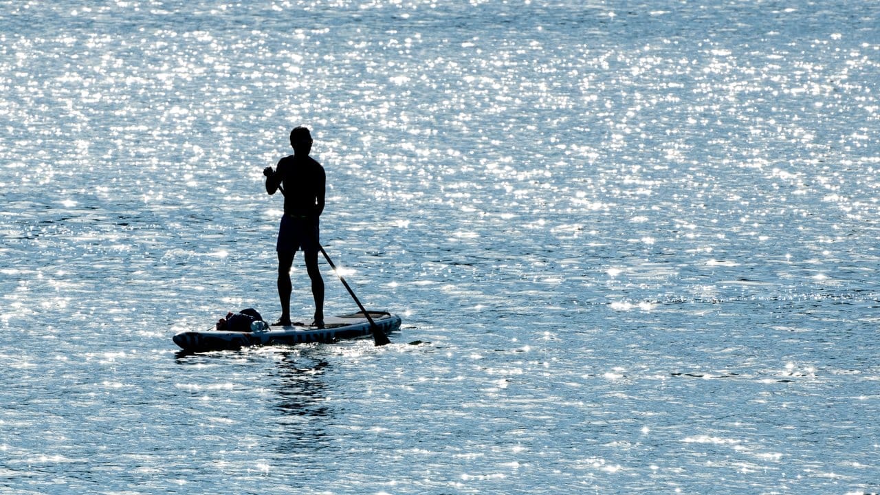 Stand-Up-Paddling: Egal ob in Flüssen, im Meer oder auf Seen - Stand-up-Paddler waren im Corona-Sommer 2020 überall.