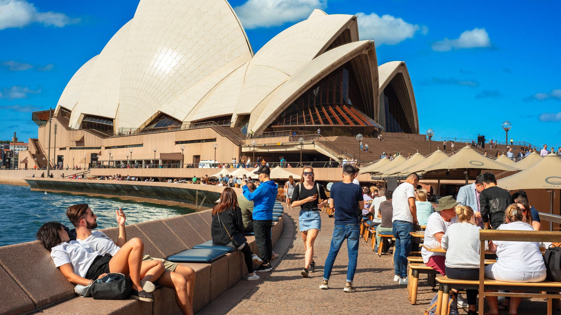 Promenade Circular Quay in Sydney, Australien: Wegen der Corona-Pandemie dürfen momentan keine Touristen nach Australien reisen.