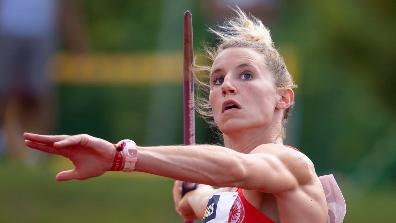Carolin Schäfer ist zum zweiten Mal nach 2013 deutsche Siebenkampf-Meisterin. Carolin Schäfer ist zum zweiten Mal nach 2013 deutsche Siebenkampf-Meisterin.