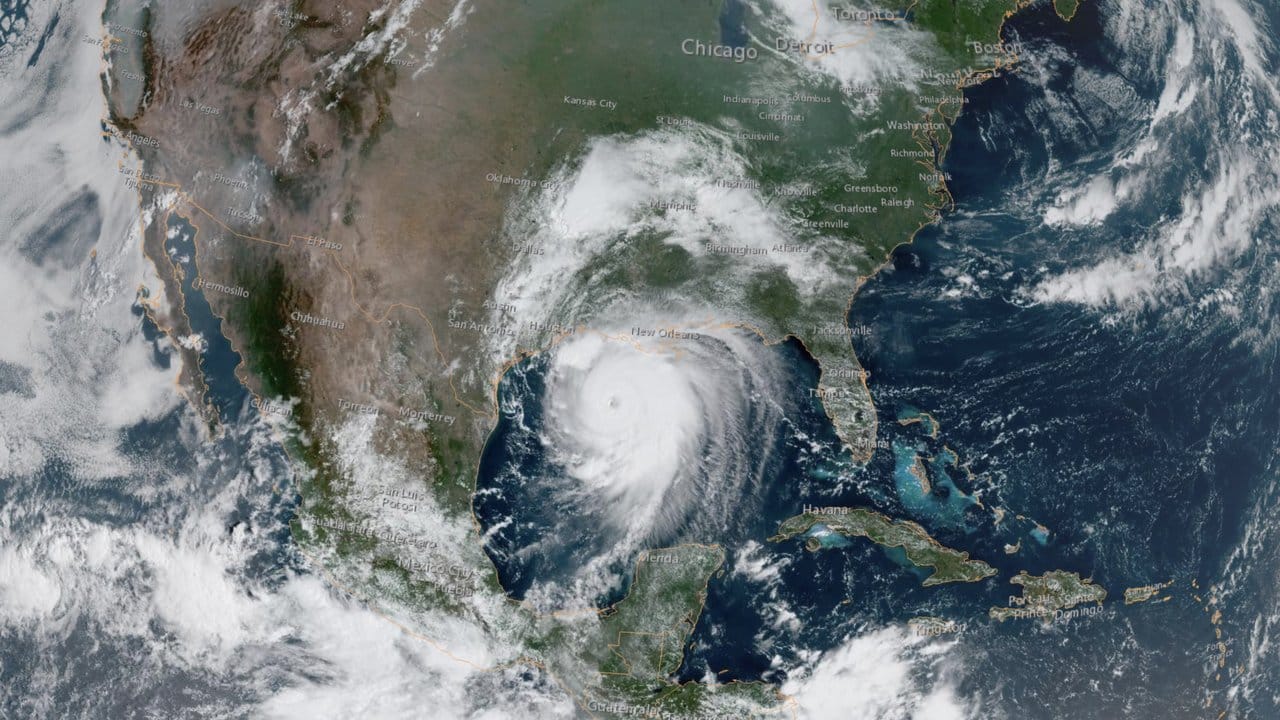 Hurrikan "Laura" nähert sich der US-Küste am Golf von Mexiko.