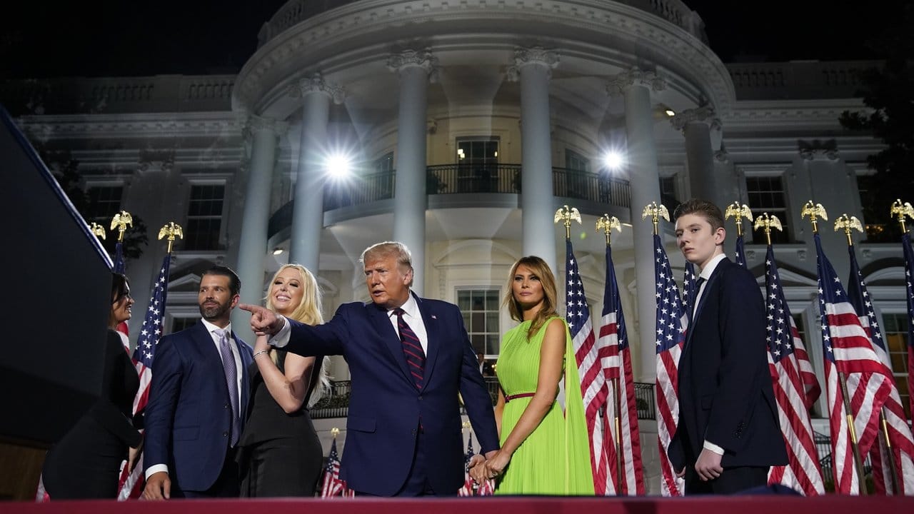 Familie Trump auf dem Südrasen des Weißen Hauses zum Abschluss der viertägigen Parteitages der Republikaner.