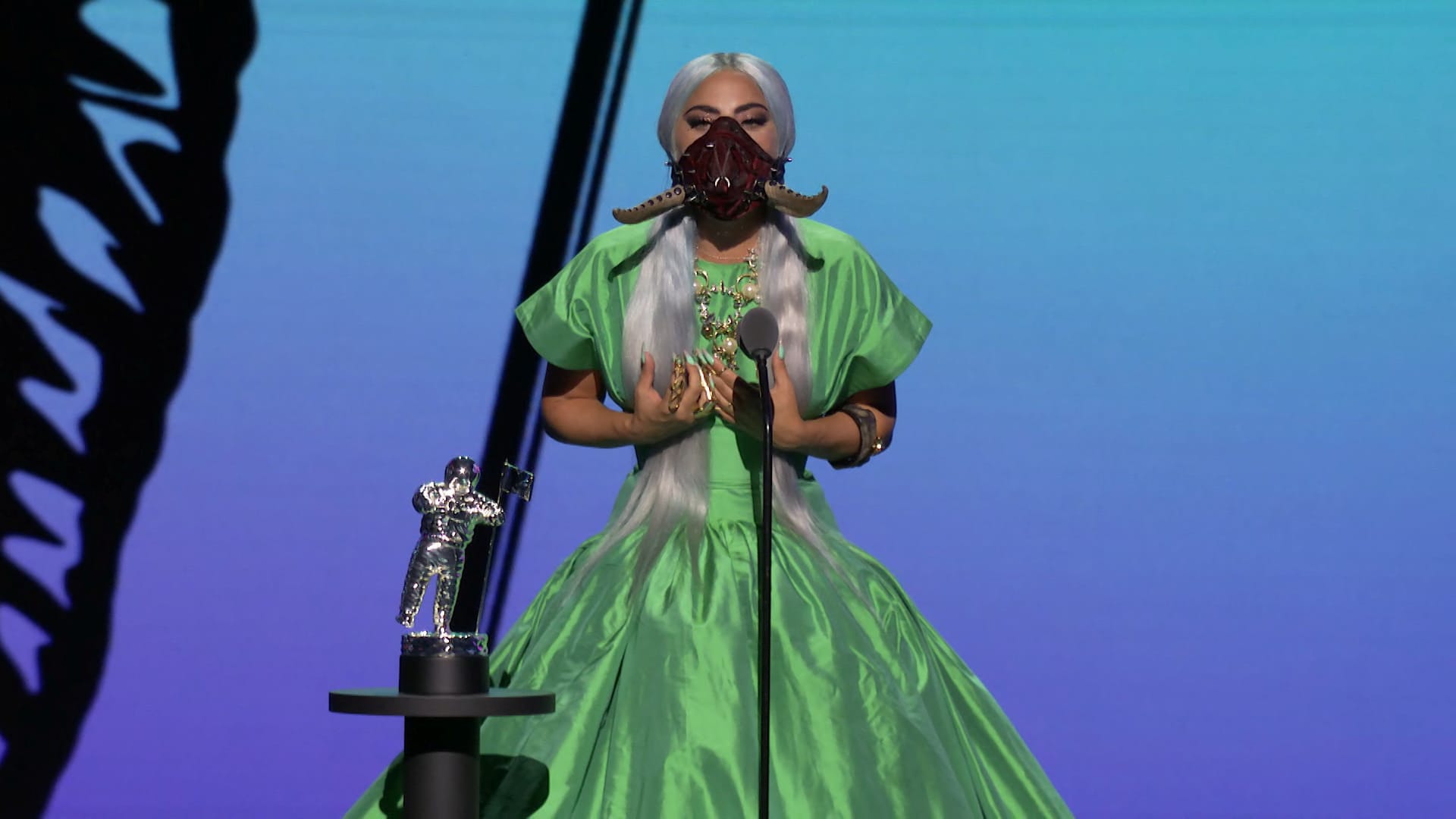MTV Video Music Awards: Lady Gaga räumte ordentlich ab – und zeigte sich in mehreren fantasievollen Outfits.