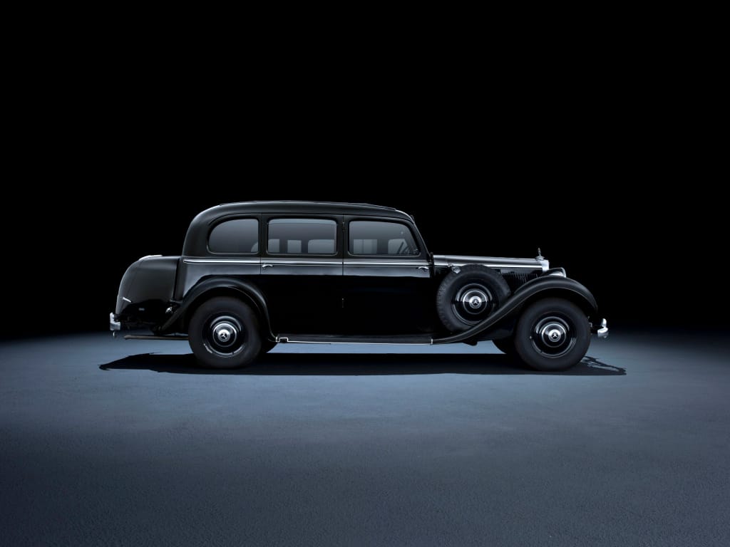 Mercedes-Benz 320 (W 142, 1937 bis 1942): Pullman-Limousine aus dem Baujahr 1939.