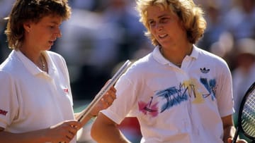 1985: Es ist der erste deutsche Sieg bei den US Open. Claudia Kohde Kilsch gewann mit ihrer Partnerin Helena Sukova (li.) im Doppel.