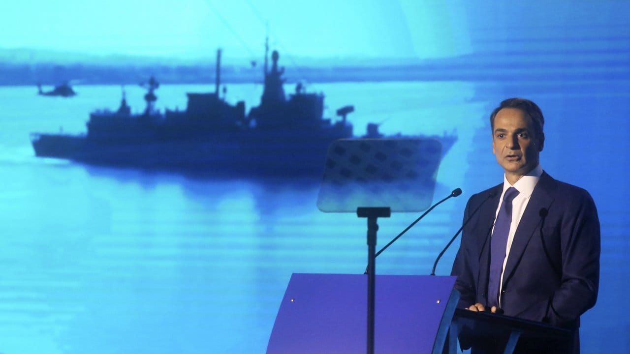 Warnung an Ankara: Der griechische Regierungschef Kyriakos Mitsotakis kündigt ein Aufrüstungsprogramm an.