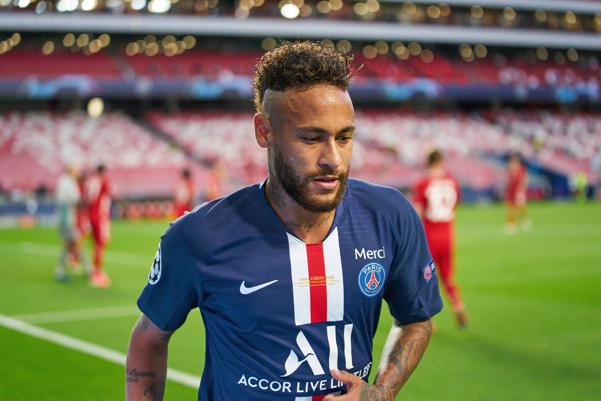 Neymar Jr., Paris Saint-Germain: 96 Millionen US-Dollar.