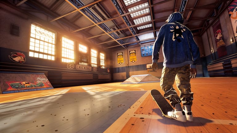 Skaten in der Turnhalle: Die Level der alten Spiele wurden in "Tony Hawk’s Pro Skater 1+2" zu neuem Leben erweckt.