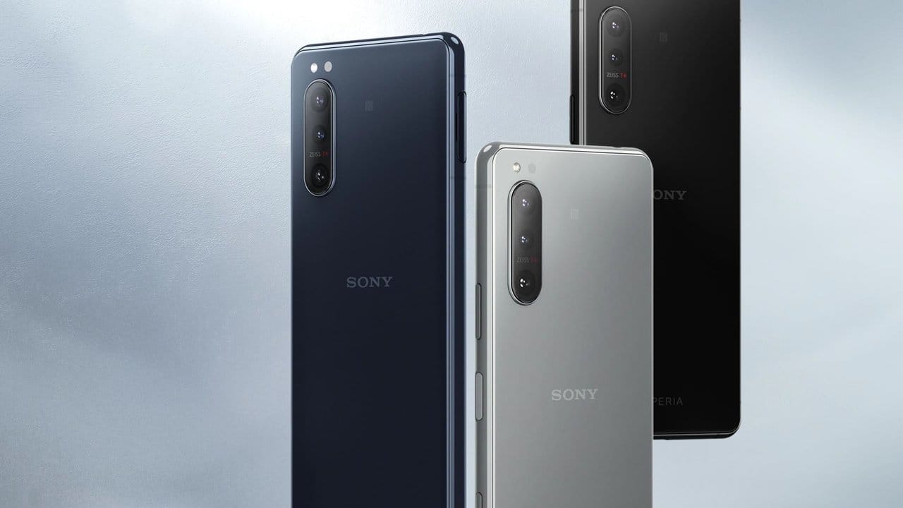 Blau, Grau und Schwarz: In diesen Farben verkauft Sony sein neues Smartphone-Modell Xperia 5 II (900 Euro).