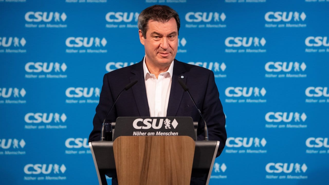 Bayerns Ministerpräsident Markus Söder (CSU) bringt eine Maskenpflicht auf öffentlichen Plätzen ins Spiel.