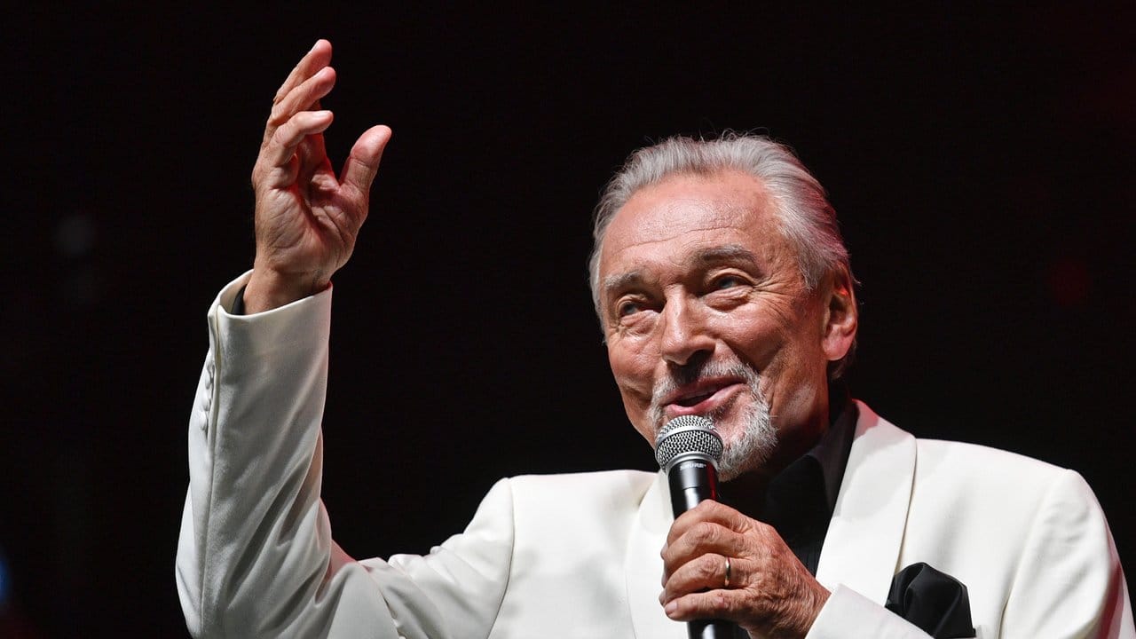 Vor einem Jahr ist Karel Gott gestorben. Vor einem Jahr ist Karel Gott gestorben.