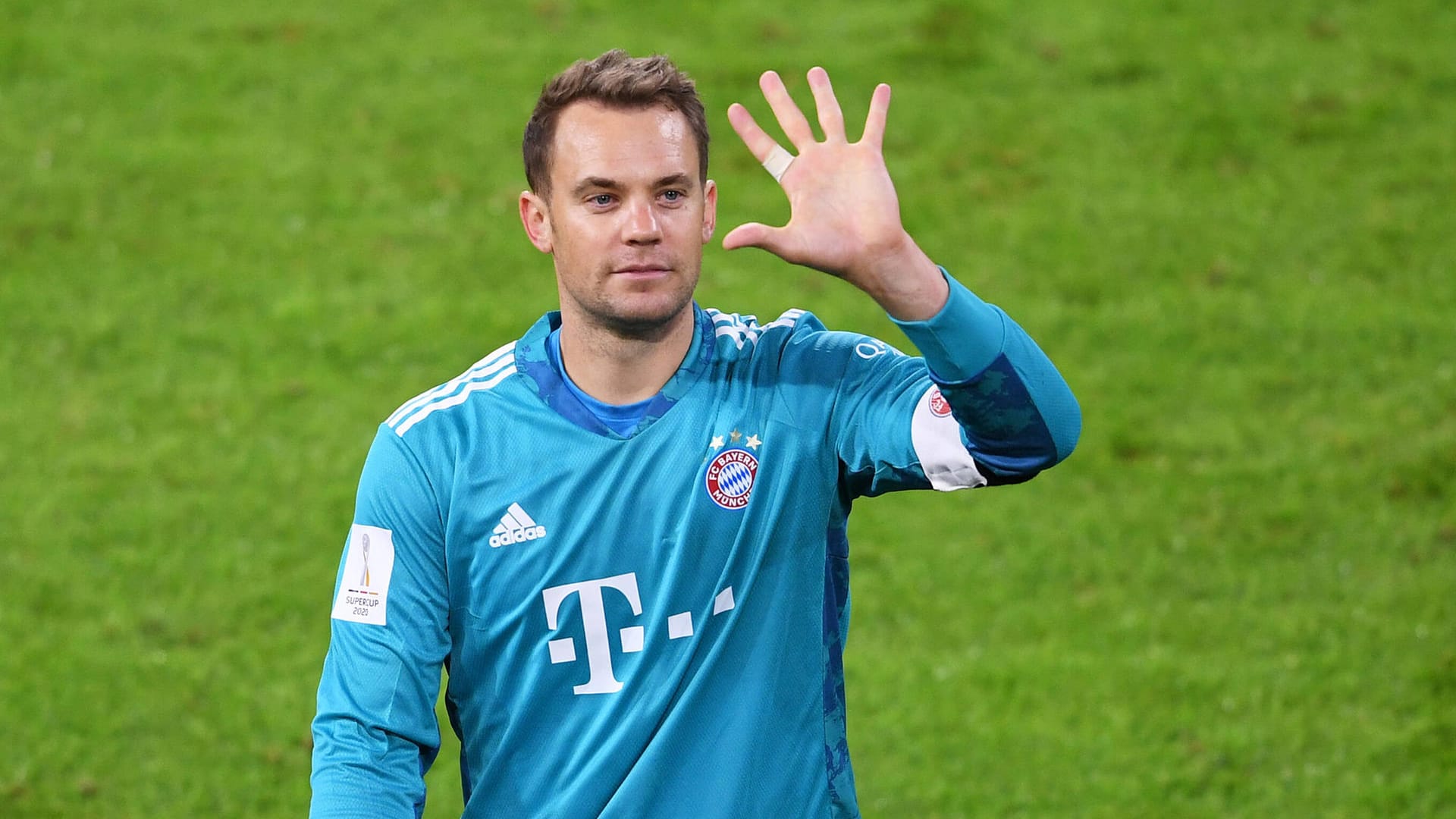 Manuel Neuer war als Europas Fußballer des Jahres nominiert. Bereits fünf Deutsche konnten den Titel vor ihm gewinnen. Wer das war und wer den Titel in diesem Jahr holte, sehen Sie in unserer Fotoshow.