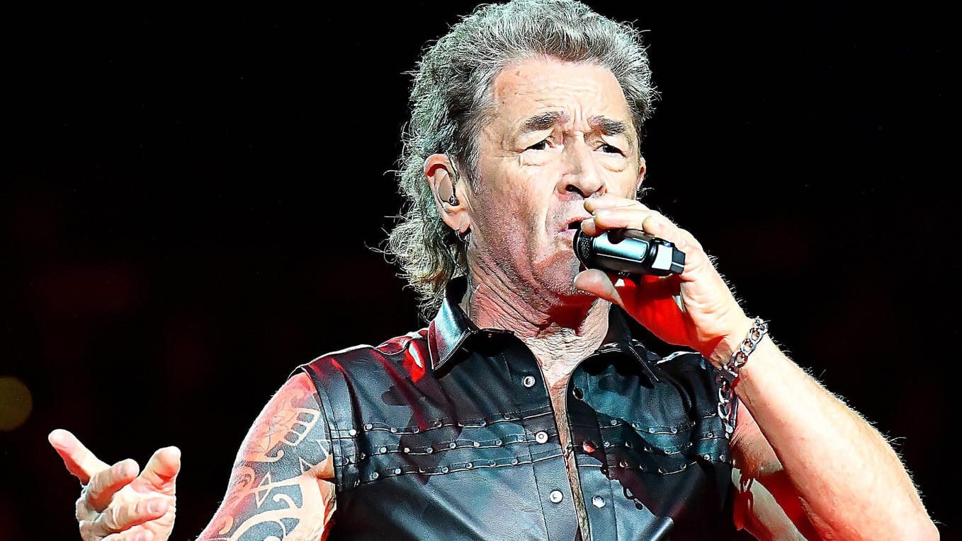 Peter Maffay: "Die Unbeschwertheit ist gewichen. Doch die Einheit bietet uns mehr denn je Chancen, die Herausforderungen unserer Zeit als Gemeinschaft zu lösen."