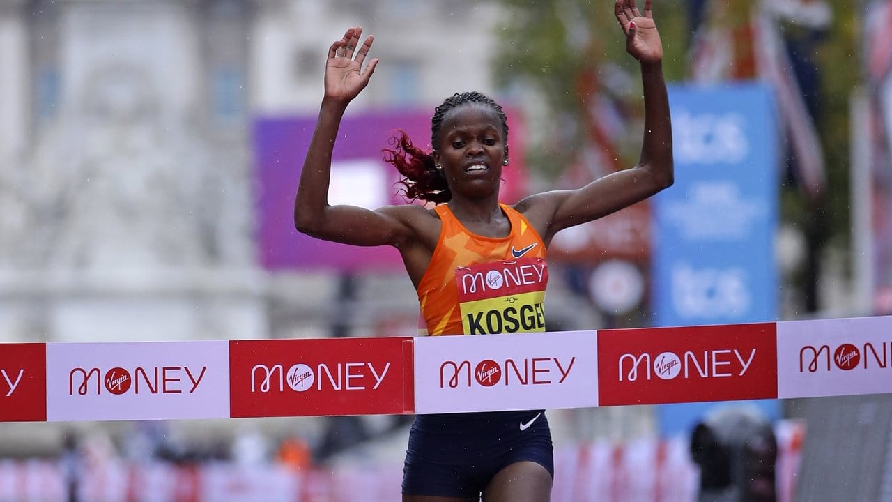 Brigid Kosgei hat erneut den London-Marathon gewonnen.