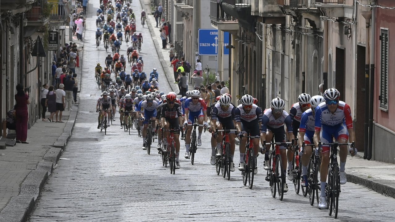 Die vierte Etappe des Giro d’Italia führte von Catania nach Villafranca Tirrena.