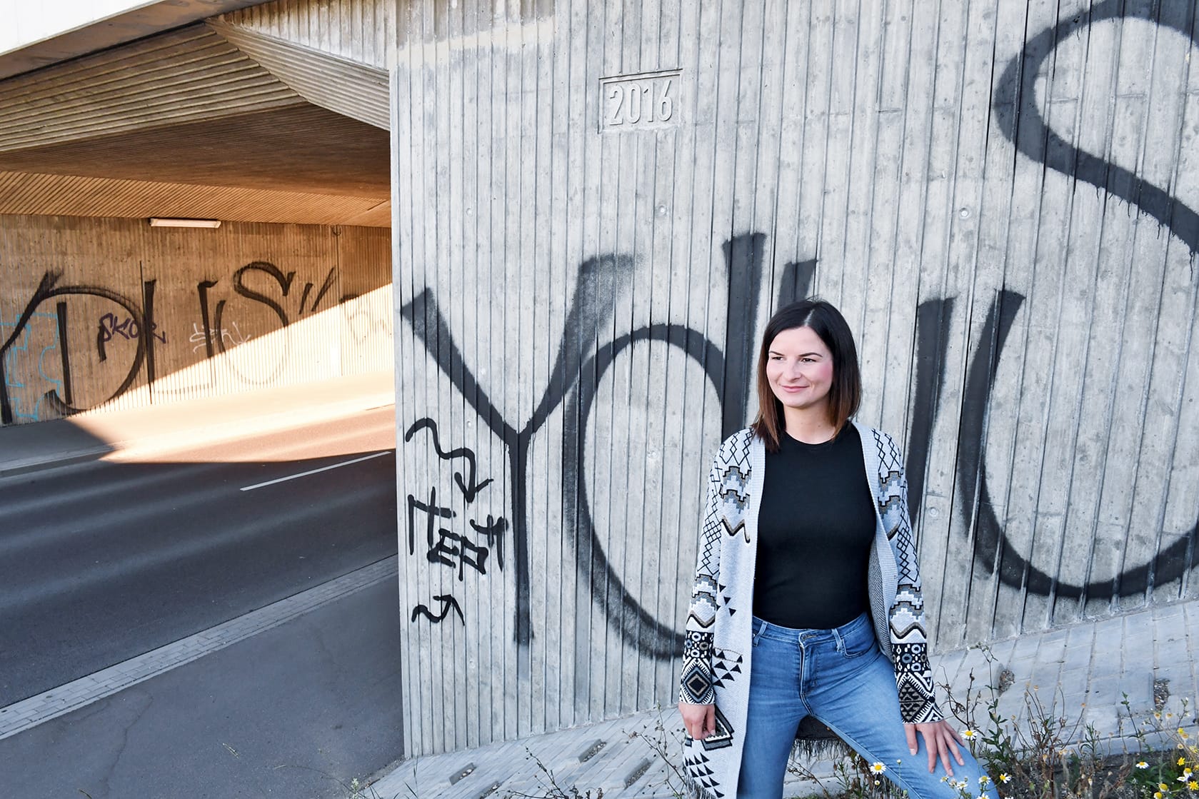 "Direkt neben der Baustelle war auch ein Kindergarten. Die Kinder standen jeden Morgen hinter ihrem Gartenzaun und haben gespannt die Baustelle beobachtet", erinnert sich Carolin Menz, die als Projektingenieurin an dem Vorhaben beteiligt war.