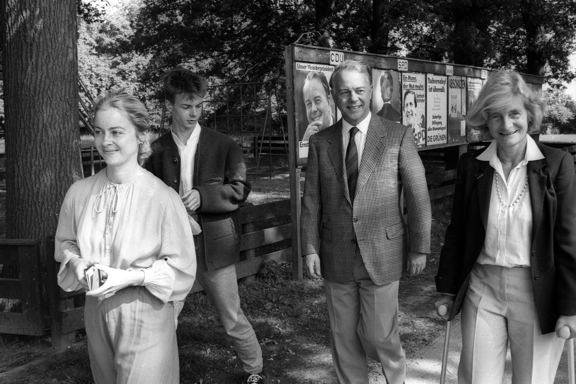 Die Eltern der Polikerin: Der ehemalige Ministerpräsidenten Ernst Albrecht Ernst und seine Frau Heidi Adele (Ursula von der Leyen im Vordergrund).