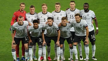 Zittersieg gegen die Ukraine: Die DFB-Elf kann noch gewinnen – überzeugend war der Auftritt beim 2:1 in Kiev aber nur zeitweise. Zwei Akteure können aber überzeugen – ein Bayern-Star zeigt dagegen einen schwachen Auftritt. Die Einzelkritik.