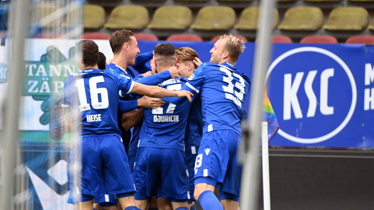 Der KSC feierte einen souveränen Heimsieg gegen Sandhausen.