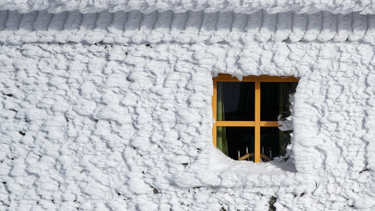 Der Winter steht vor der Tür - da sollten auch die Rohre auf eisige Temperaturen vorbereitet sein.