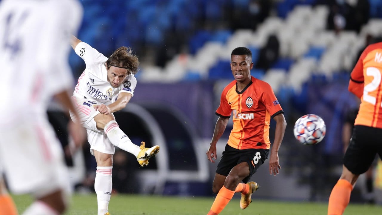 Konnte Reals Niederlage gegen Donezk nicht verhindern: Torschütze Luka Modric (l).
