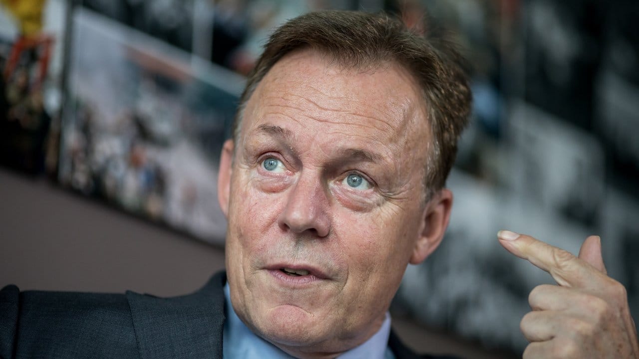 Thomas Oppermann setzte sich zuletzt besonders für eine Verkleinerung des Bundestags und eine Reform des Wahlrechts ein. Thomas Oppermann setzte sich zuletzt besonders für eine Verkleinerung des Bundestags und eine Reform des Wahlrechts ein.