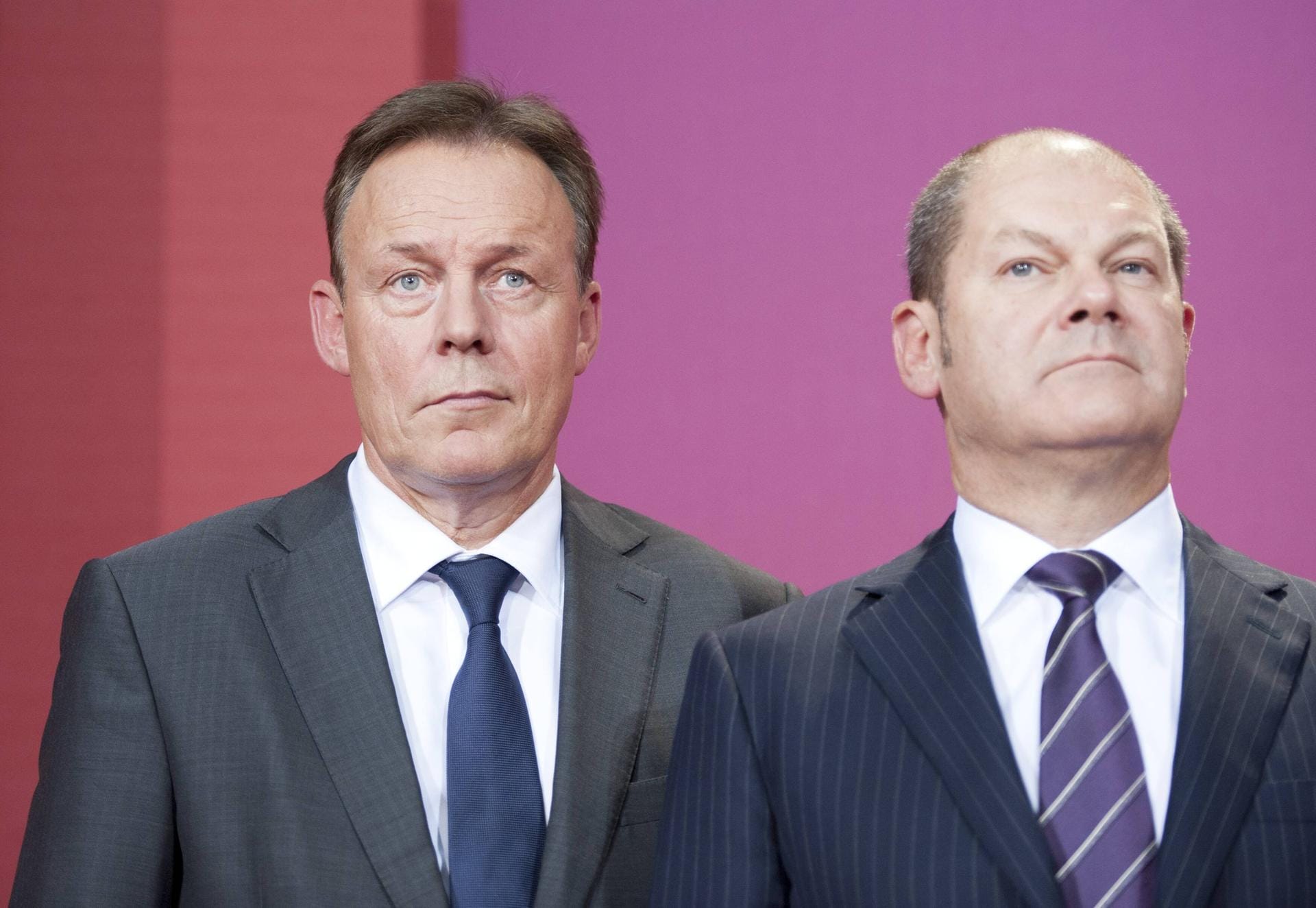 Thomas Oppermann 2013 mit Olaf Scholz in Hamburg: In diesem Jahr wurde Oppermann zum Vorsitzenden der SPD-Bundestagsfraktion gewählt. Eine Aufgabe, um die er sich nach eigenen Angaben nicht gerissen hat. Dennoch blieb er bis 2017 auf diesem Posten.