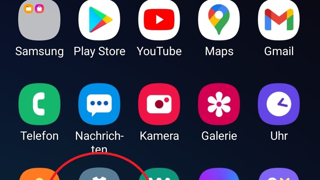 Öffnen Sie die "Einstellungen". Klicken Sie dafür die "Einstellungen"-App auf Ihrem Smartphone. Für gewöhnlich verbirgt sie sich hinter einem Zahnrad-Symbol.