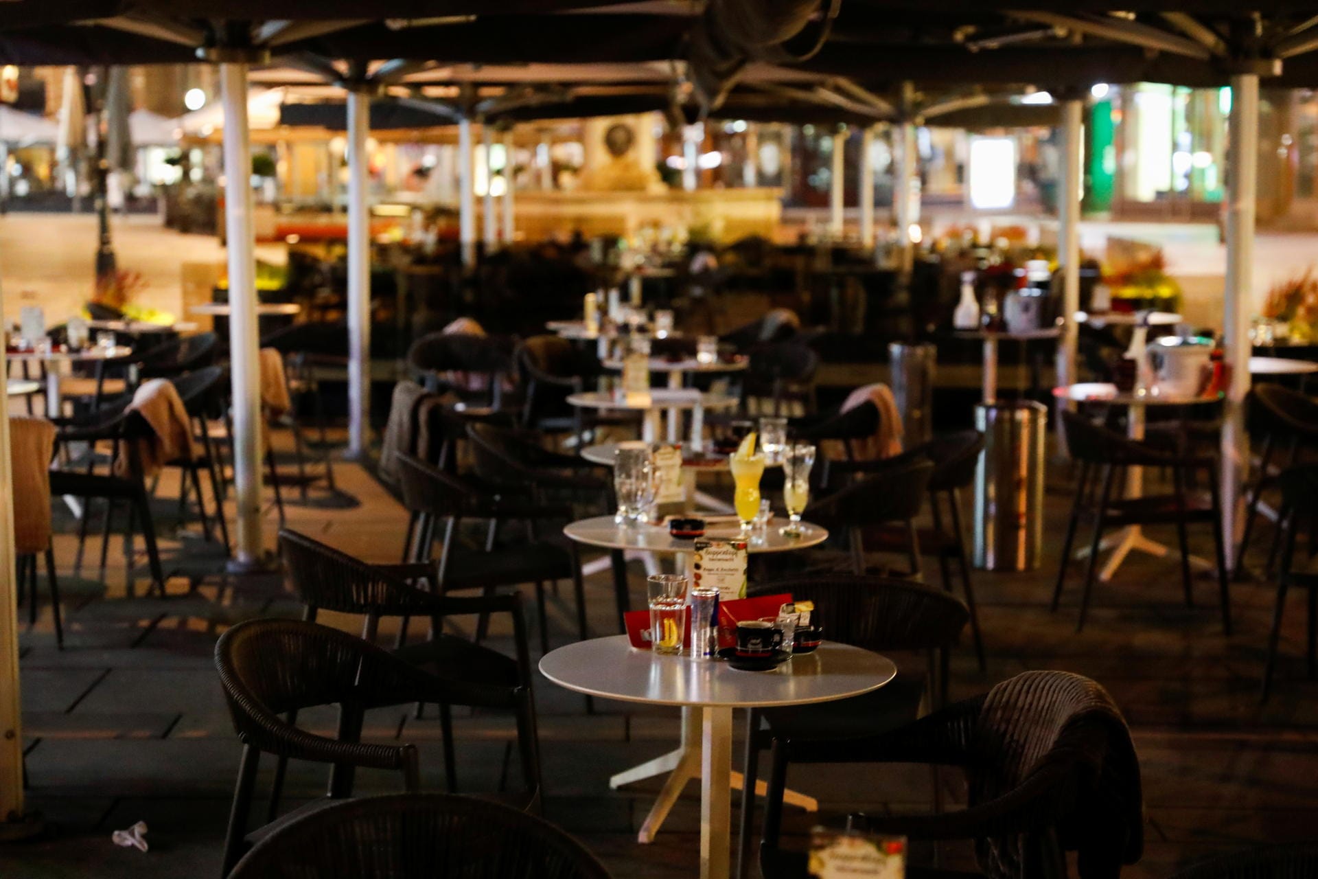 Bars und Restaurants in Wiens Innenstadt: Berichten zufolge schossen die Angreifer wahllos um sich