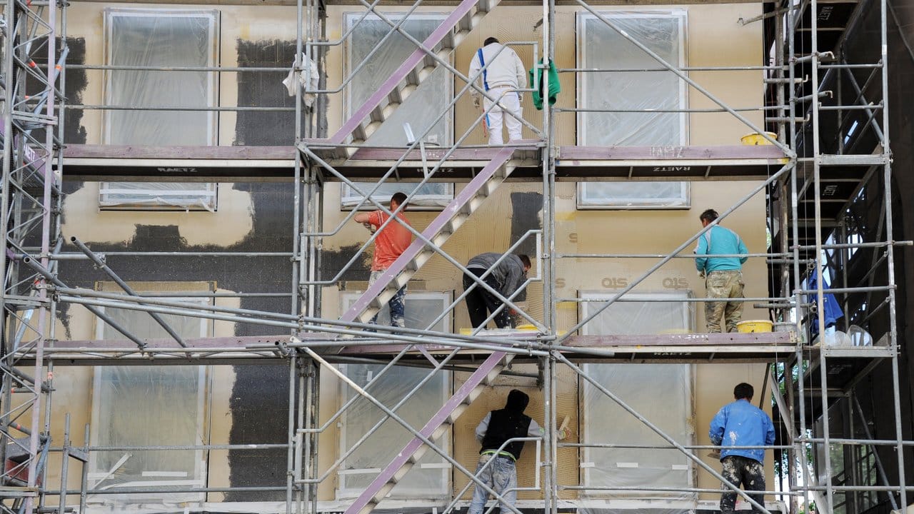 Bauarbeiter haben es mitunter schwer eine bezahlbare Berufsunfähigkeitspolice zu finden.