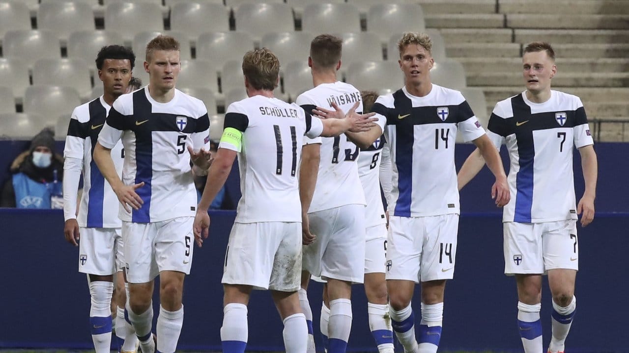 Underdog Finnland gewann überraschend bei Weltmeister Frankreich. Underdog Finnland gewann überraschend bei Weltmeister Frankreich.