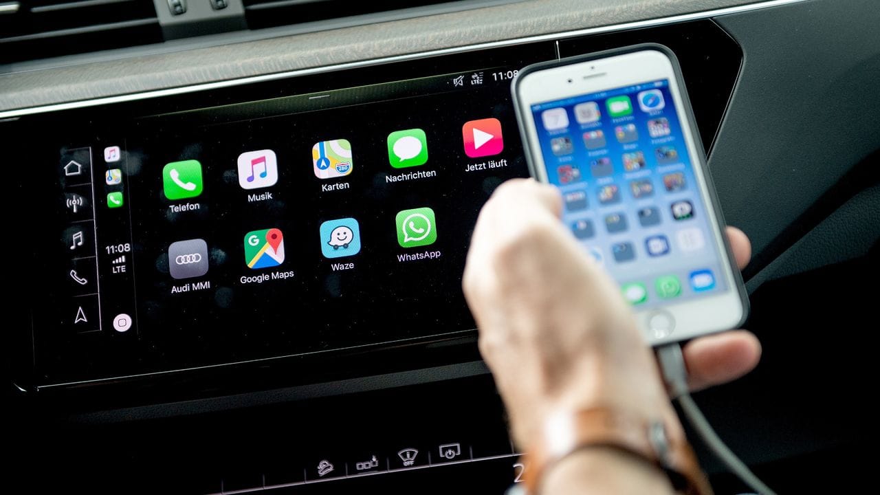 Bei Apple Carplay, aber auch bei Android Auto, werden einige Apps auf das Auto-Display gespiegelt.