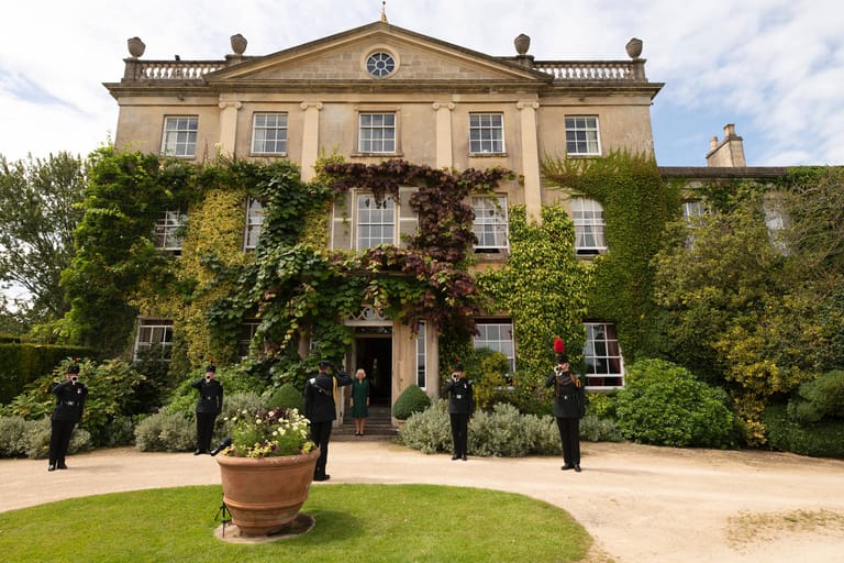 Highgrove House: Das Anwesen in Gloucestershire hat Prinz Charles 1981 mit Prinzessin Diana bezogen. William und Harry sind hier aufgewachsen. (Besitz des Herzogtums Cornwall - Charles und Camilla sind der Herzog und die Herzogin von Cornwall)