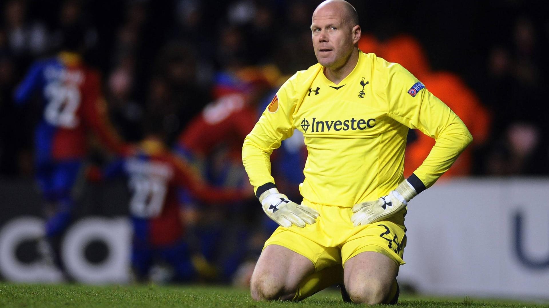 Brad Friedel: Der amerikanische Torwart war von 1994 bis 2015 Fußballprofi. Unter anderem lief er für Tottenham auf. Im Jahr 2011 erklärte er sich selbst mit angehäuften Schulden von fünf Millionen Pfund für bankrott, so berichtete es der "Daily Mirror".