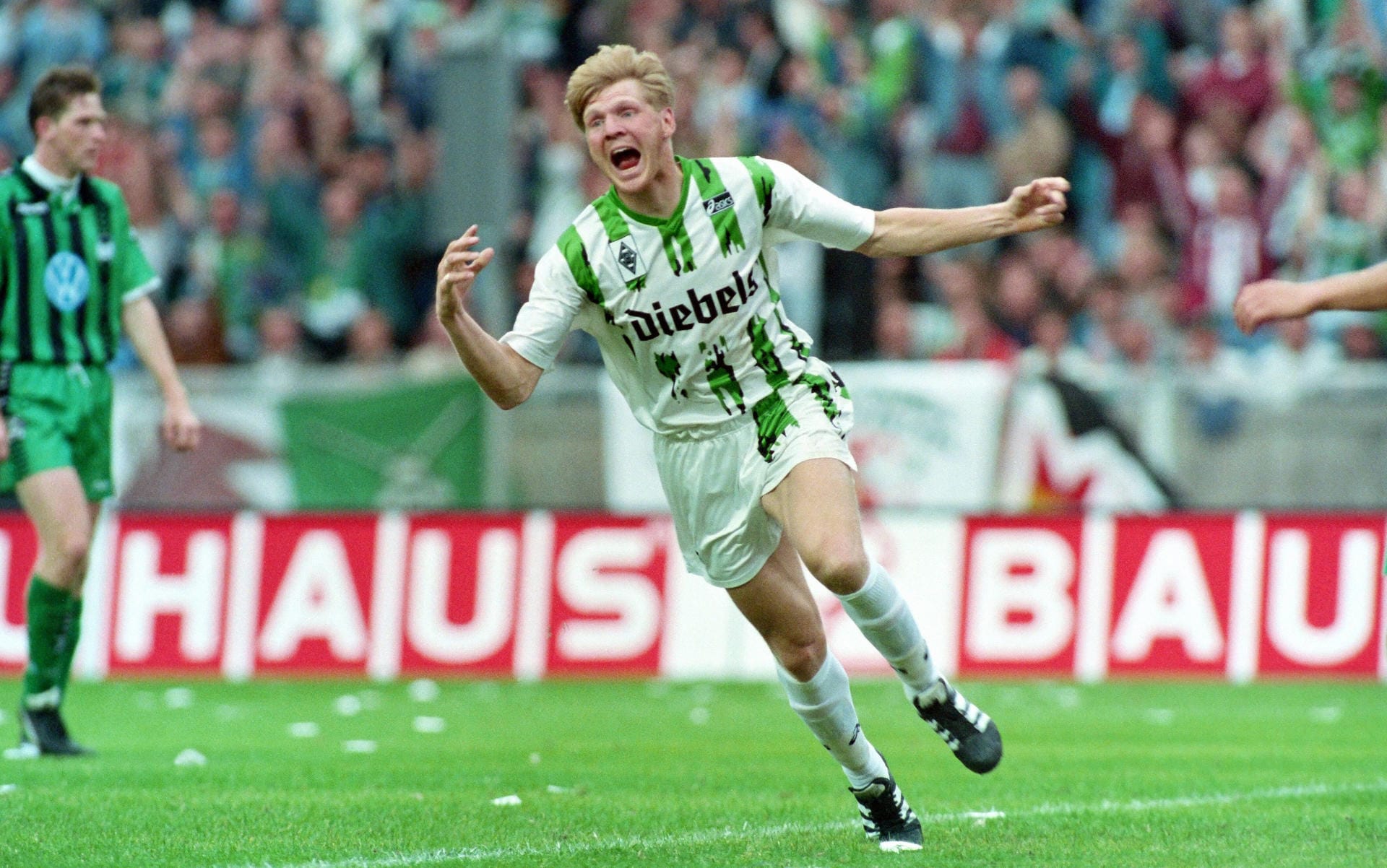 Stefan Effenberg: 1995 gewann Effenberg mit Gladbach noch den DFB-Pokal. Vier Jahre später verließ der "Tiger" die Fohlenelf und wechselte für umgerechnet 4,25 Millionen Euro an die Isar.