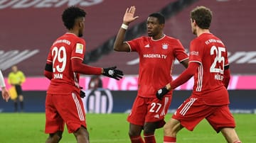 Der FC Bayern verteidigt im Topspiel gegen RB Leipzig die Tabellenführung – nach zäher Leistung. Ein Youngster hat einen Glanzmoment, doch die Abwehr des Rekordmeisters ist zeitweise von der Rolle. Die Münchner in der Einzelkritik.