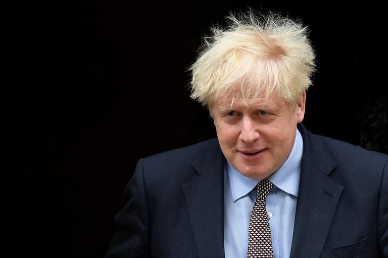 Johnson macht der EU Druck: "Wir brauchen das Abkommen mit unseren europäischen Freunden bis zum EU-Gipfel am 15. Oktober, wenn es zum Jahresende in Kraft treten soll", so Johnson. "Wenn wir uns bis dahin nicht einigen, sehe ich kein Freihandelsabkommen zwischen uns", schließt er.