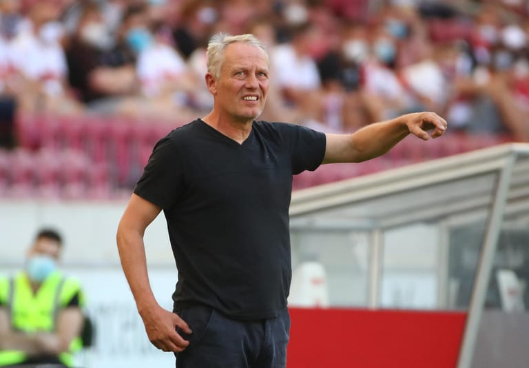 Christian Streich: "Am liebsten hätte ich zwei Nils – einen, der anfängt, einen, den ich einwechseln kann", sagte der SC-Trainer über den Freiburger Rekordtorschützen und Topjoker Nils Petersen.