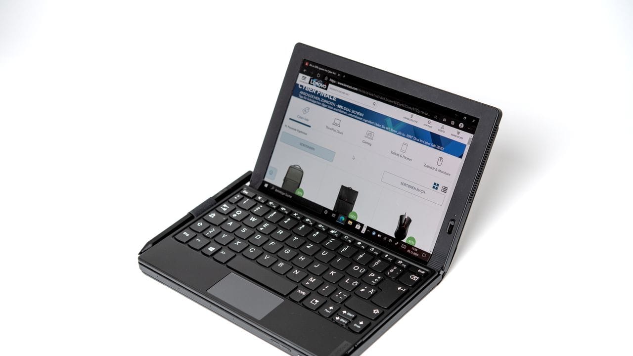 Mit aufgesetzter Tastatur sieht das Lenovo Thinkpad X1 Fold aus wie ein ganz gewöhnliches Notebook.